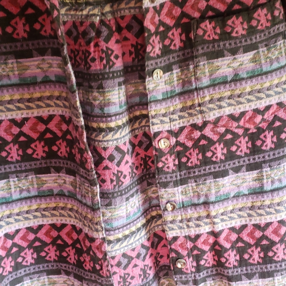 Shirt - Picture 4 of 5